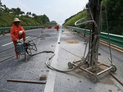 青山路基注浆